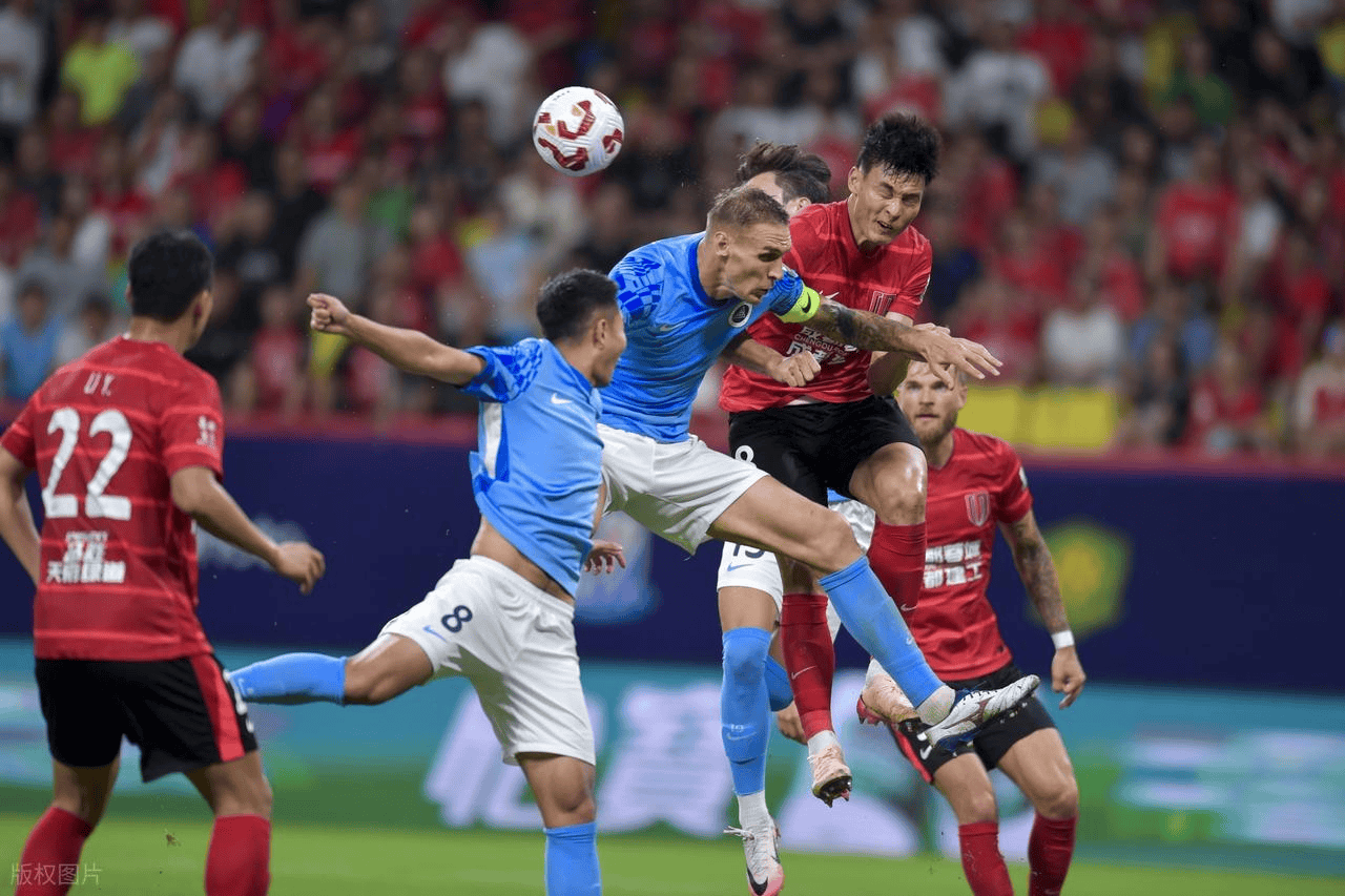 包含里程碑夜！成都蓉城刷新队史纪录，欧联今晨刷纪录，信心回归，赛季目标并未改变的词条